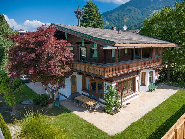 Ferienhaus für 10 Personen, mit Balkon und Terrasse sowie Garten in Stumm