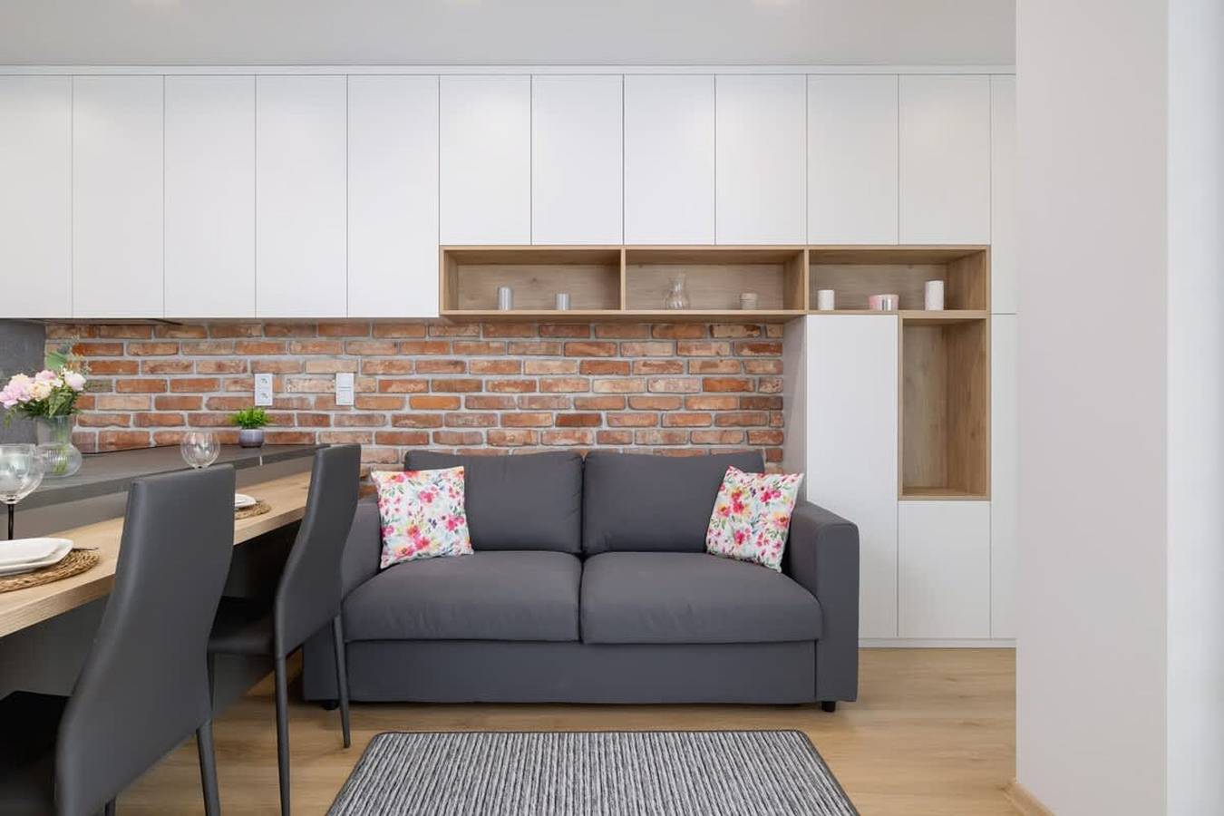 Entire studio, Mogilska 120D Contemporary Studio Parking in Cracow, Lesser Poland