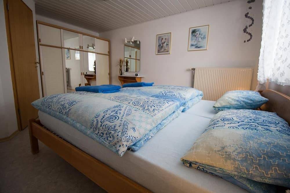 Ganze Wohnung, Ferienwohnung mit großem Westbalkon in Hohenau, Ostbayern