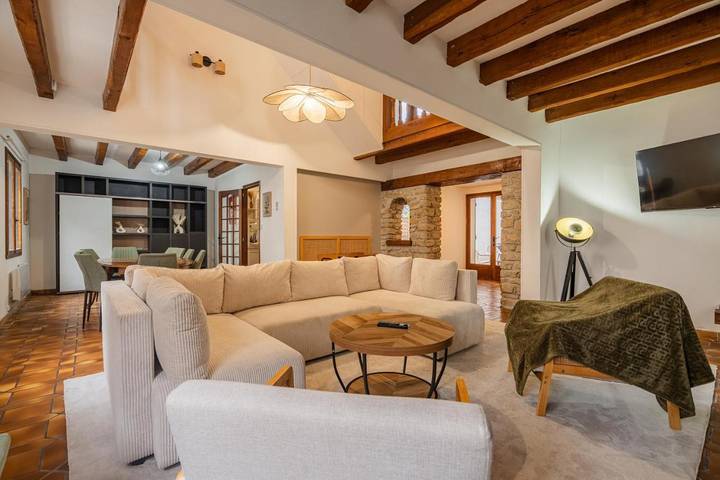 Holiday home for 12 people, with terrace, with pets - 1