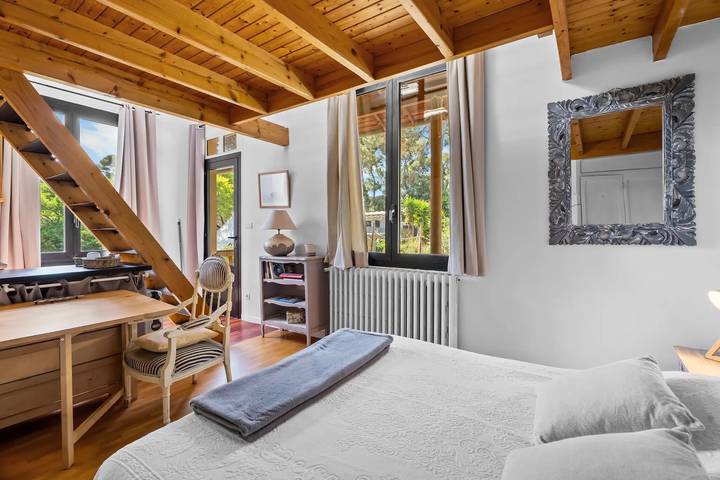 Apartamento inteiro, Apartamento 'Duplex - Les Toits Du Gaou' com Wi-Fi in Six-Fours-les-Plages, Costa mediterrânica (França)