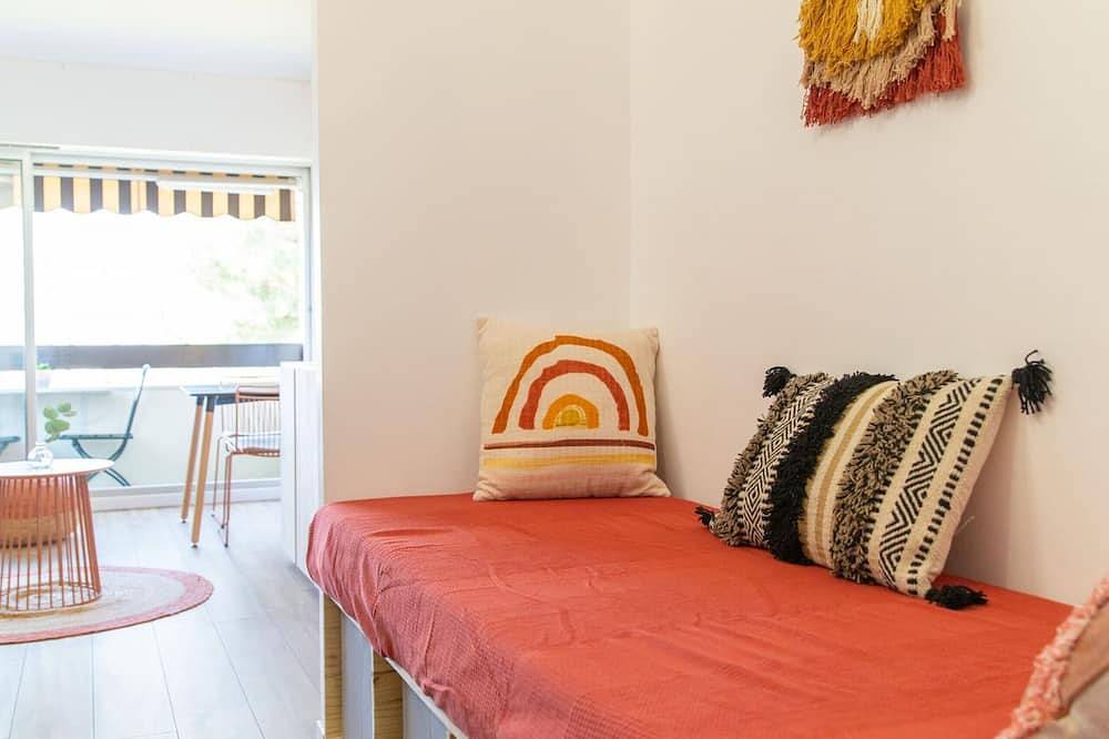 Appartement entier, Studio Du Port 30 vue bassin et port ostréicole avec piscine in Andernos-les-Bains, Région d'Arcachon