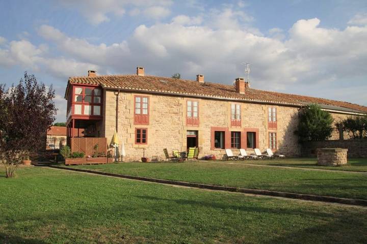 Casa rural para 30 personas, con vistas y jardín en Hermandad de Campoo de Suso - 4