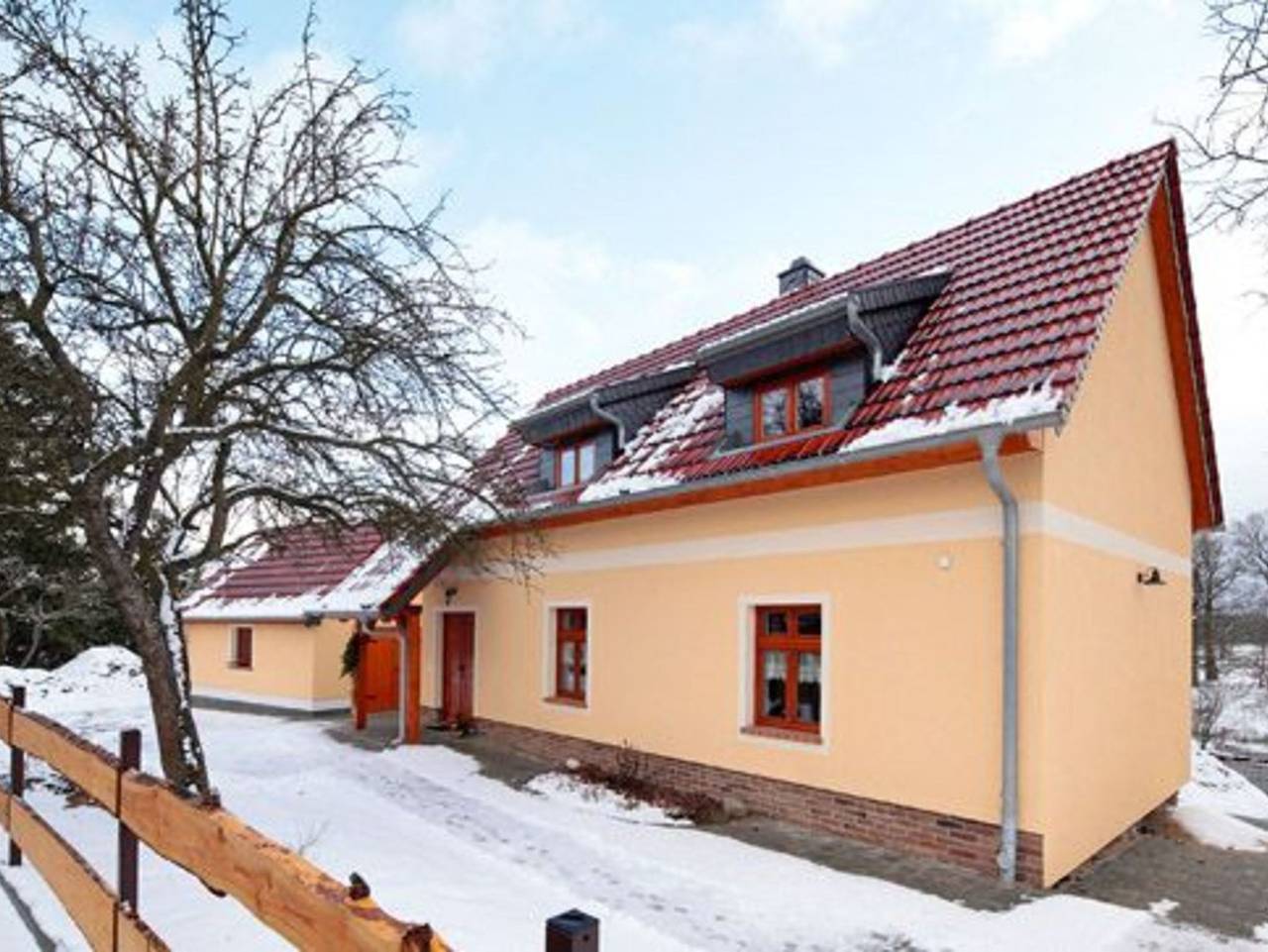 Ganze Ferienwohnung, Ferienhaus Am Wiesengrund - Ferienhaus in Dreiheide, Nordsachsen