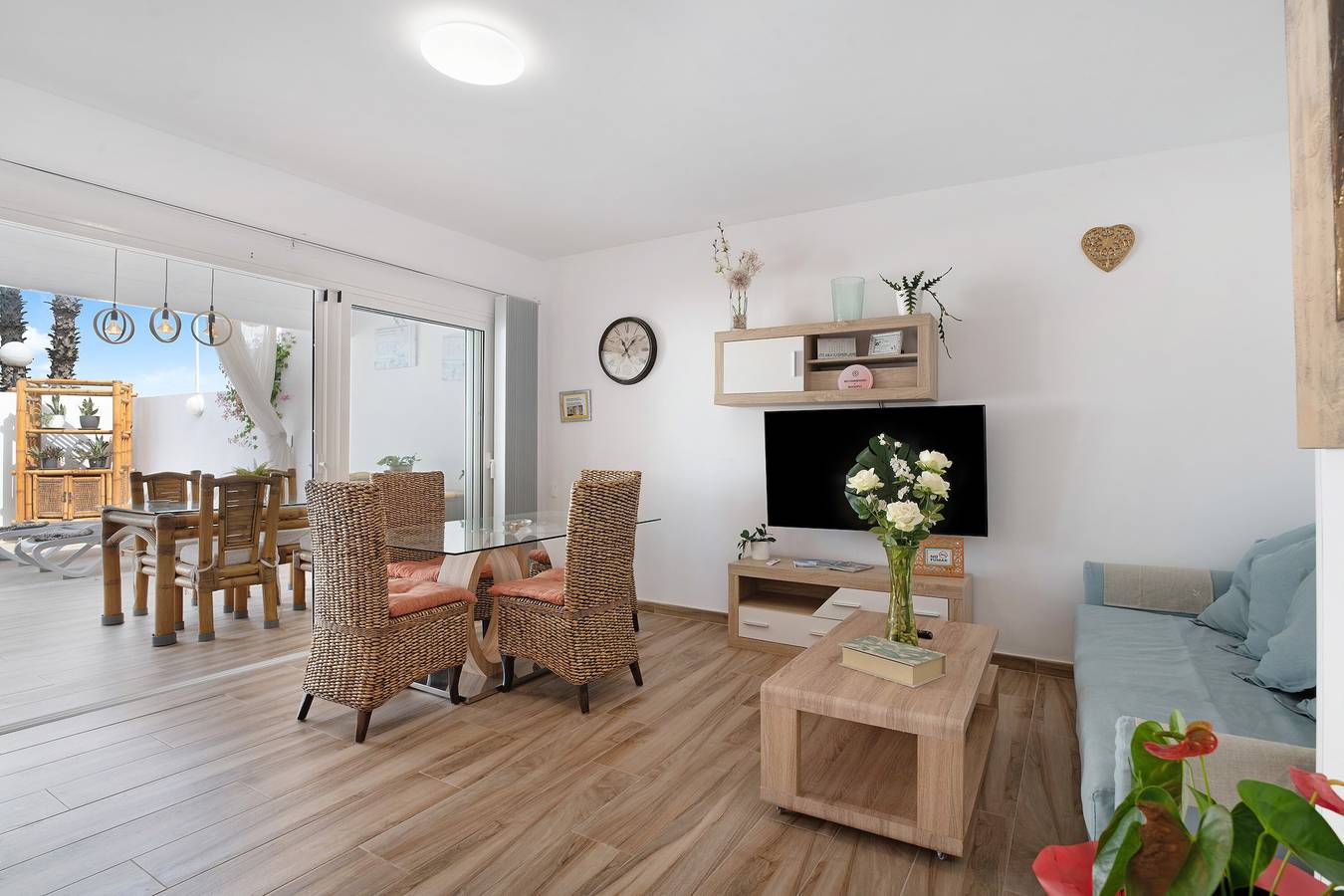 Vacation Home 'Casa Jardín' with Mountain View, Private Terrace and Wi-Fi in Playa Blanca, Yaiza