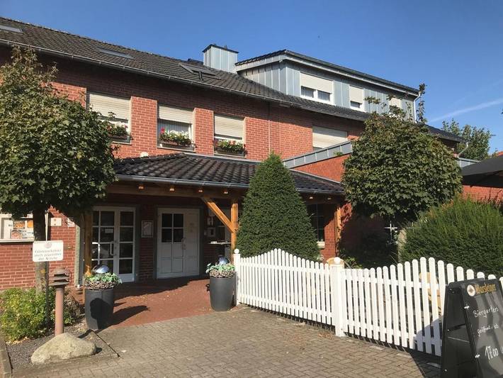 Hotel, mit Terrasse und Garten in Lippstadt - 3