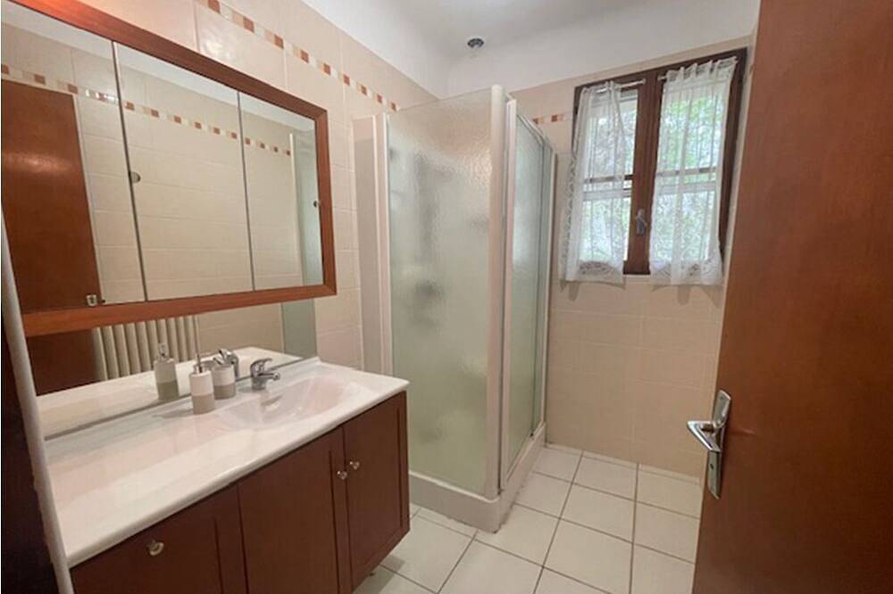 Ile de la  Barthelasse : Mas de Barthe in Avignon, Vaucluse