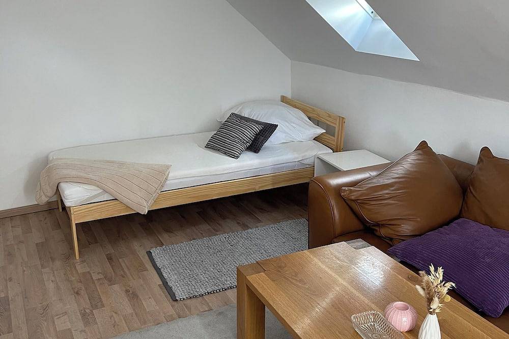 Ganze Wohnung, Nette kleine Ferienwohnung/Monteurunterkunft in Zossen, Teltow-Fläming