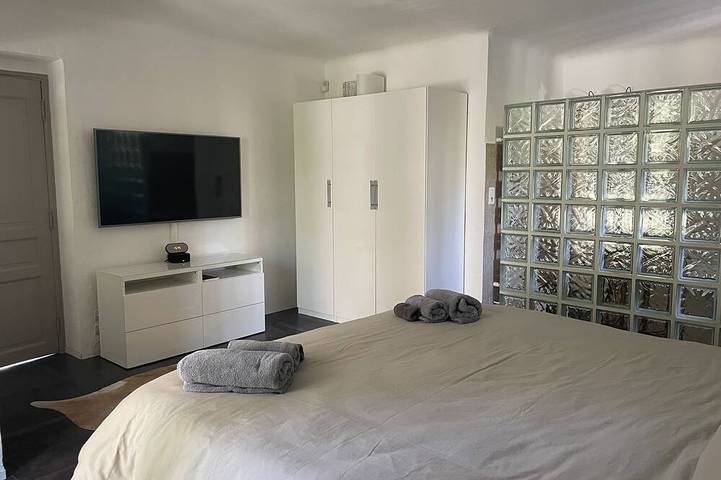 Location de vacances pour 6 personnes, avec jacuzzi ainsi que jardin et piscine à Bouc-Bel-Air - 4