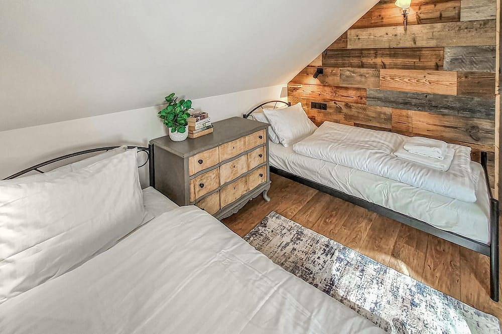 Beautiful home in Podwilczyn with sauna in Mer Baltique polonaise