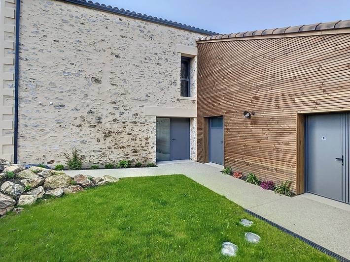Gîte pour 15 personnes, avec terrasse et jardin à Les Epesses - 2