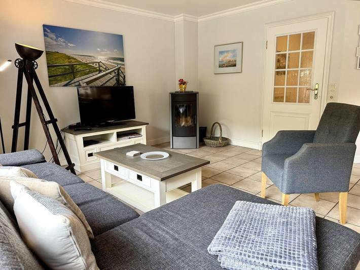 Ganze Wohnung, Großzügige 3-Zimmer Ferienwohnung mit Terrasse und Kamin über zwei Ebenen in Westerland, Sylt (Gemeinde)