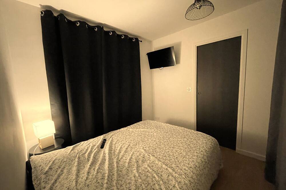 Ganze Wohnung, Cosy 2-room apartment with private parking in Caen, Caen und Umgebung