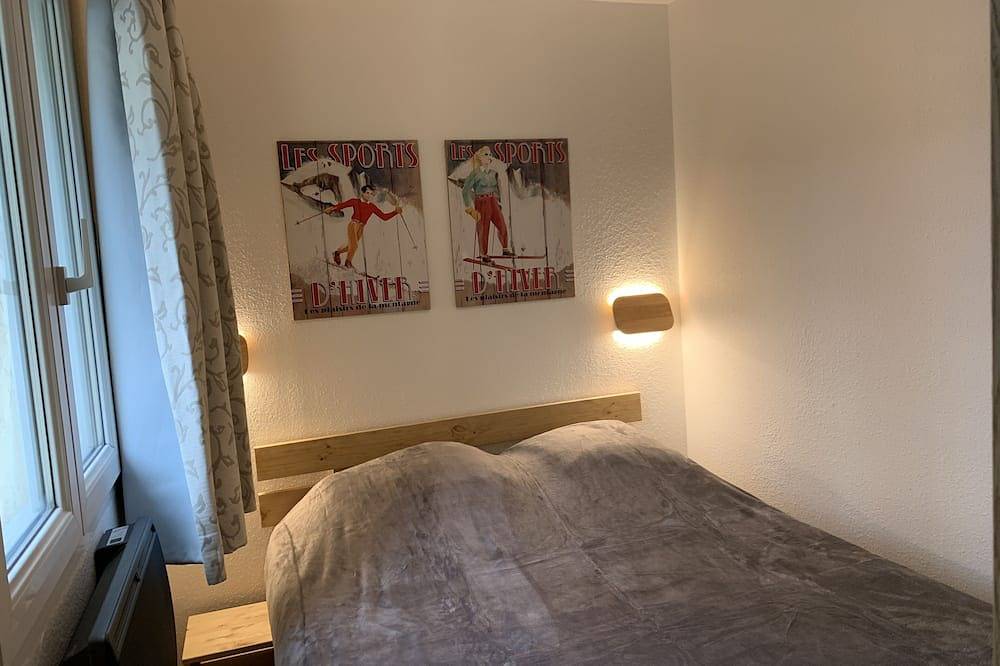Entire apartment, Bright T3 village center close to Esf and ski lifts. in Vénosc, Les Deux Alpes