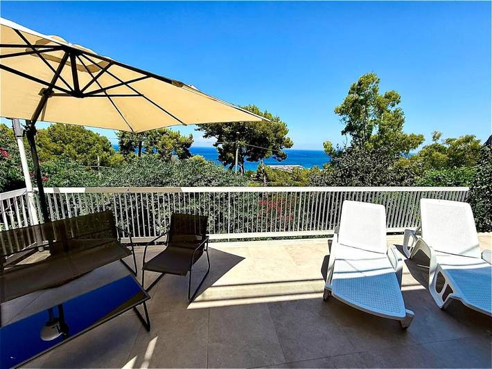 Appartamento per 6 persone, con giardino e panorama, adatto a famiglie con bambini in Addaura