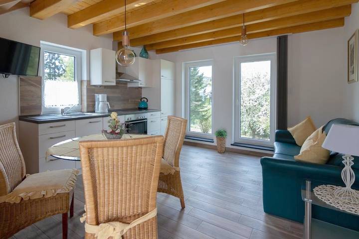 Ferienwohnung für 2 Personen, mit Terrasse und Garten sowie Ausblick in Wimbach