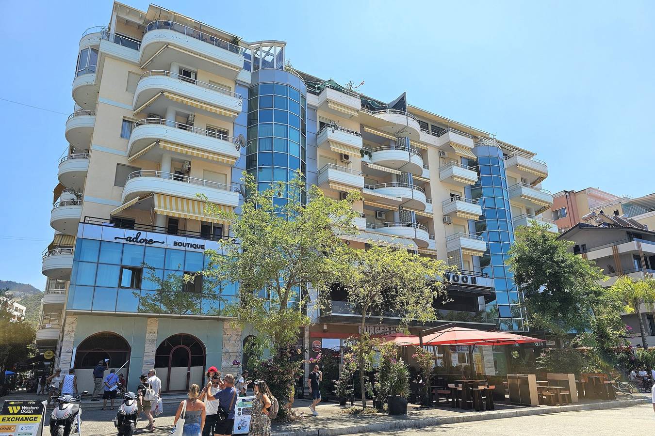 Apartamento entero, Apartamento de vacaciones para 4 personas con balcón in Vlorë