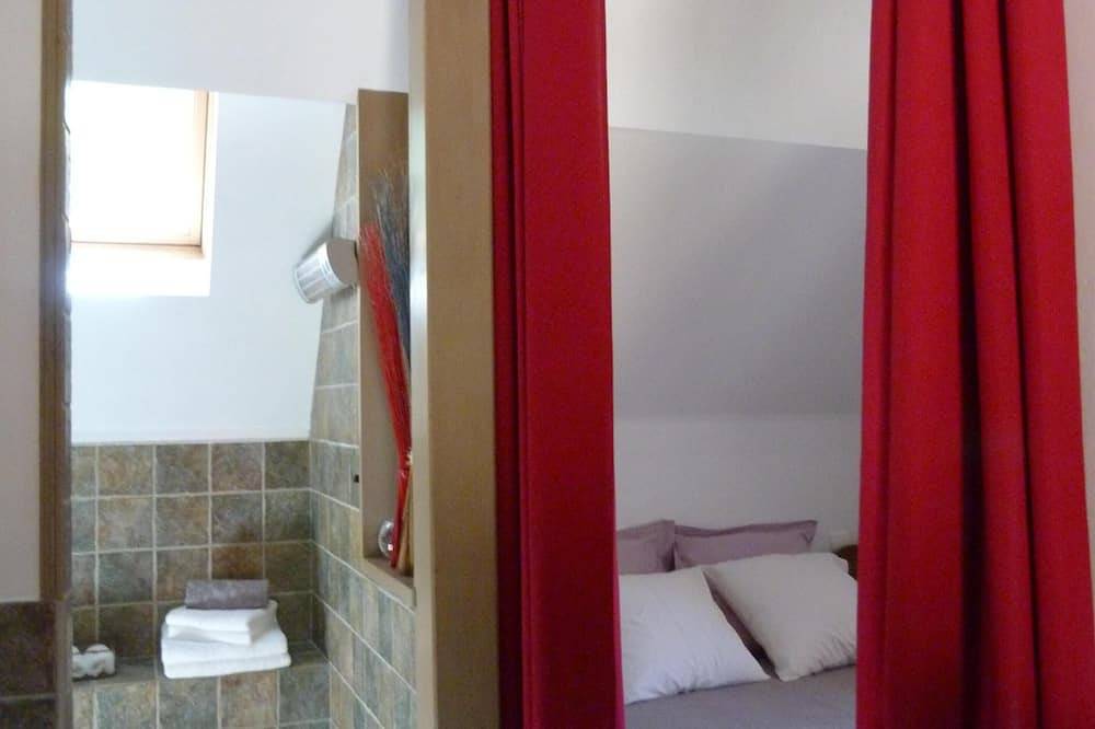 Charming Höhlenhaus in der Nähe von Sarlat in Vitrac, Périgord Noir