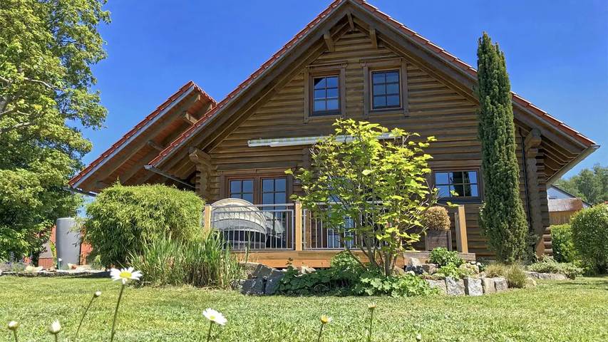 Ferienhaus für 8 Personen, mit Sauna und Garten