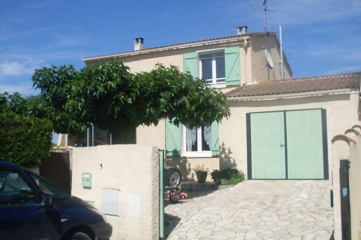 Location de vacances pour 10 personnes, avec Jardin à Redessan