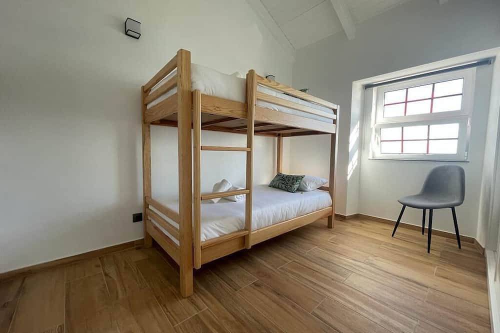 Beautiful 2 Bedroom Ocean Front Stone House In São Jorge,  Azores (Belo Canto) in São Jorge