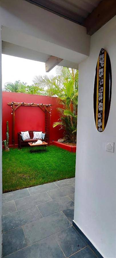 Location de vacances pour 2 personnes, avec jardin à Saint Gilles les Hauts - 2