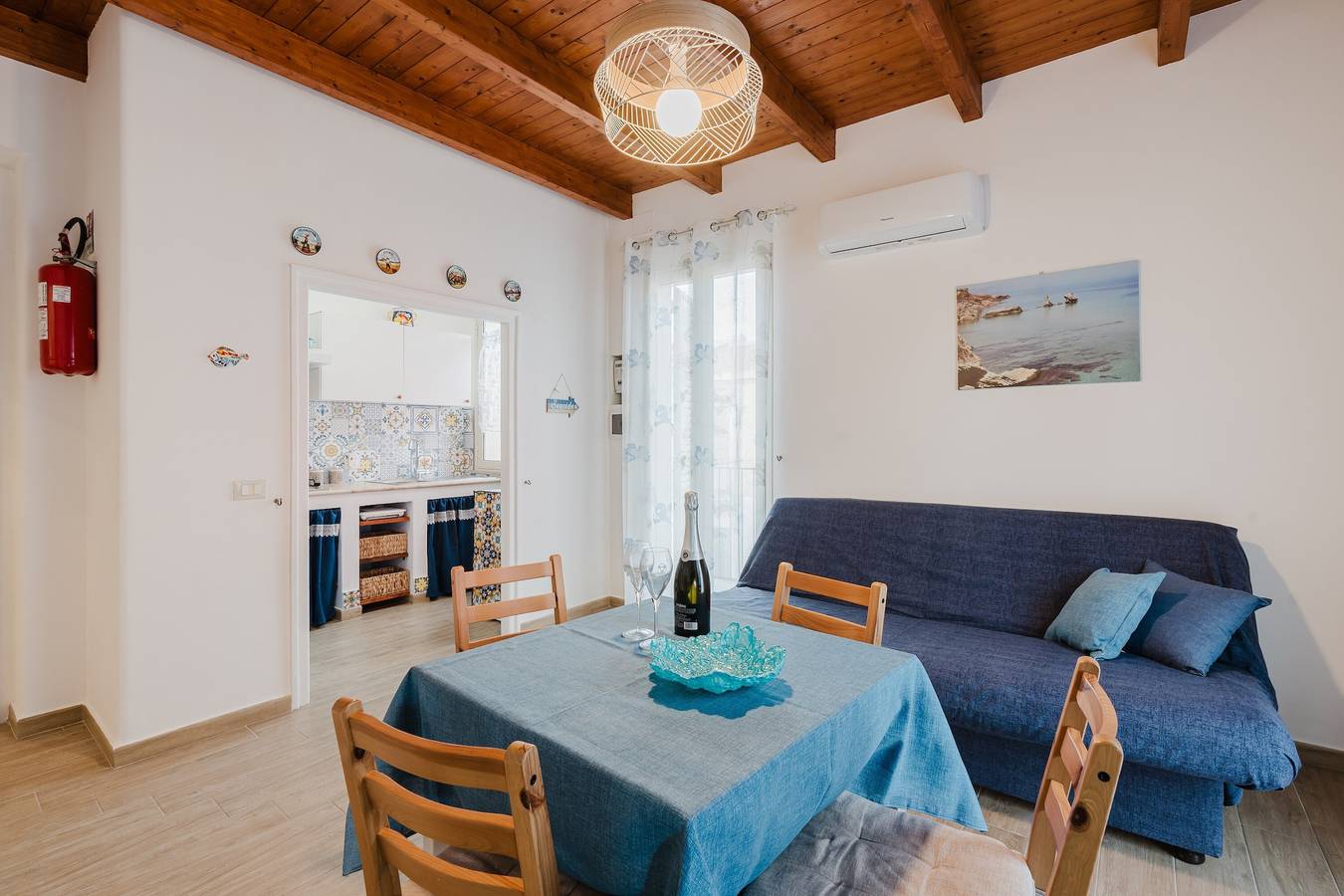 Geheel appartement, Appartement 'Casa Del Pescatore' met Balkon, Wi-Fi en Airconditioning in Trappeto, Provincie Palermo
