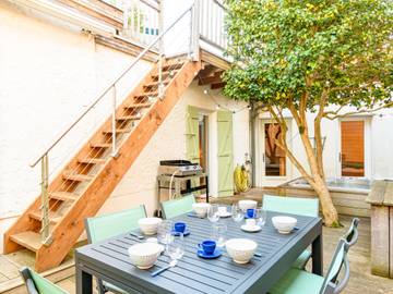 Location de vacances pour 6 personnes, avec terrasse et jardin dans Port d'Arcachon