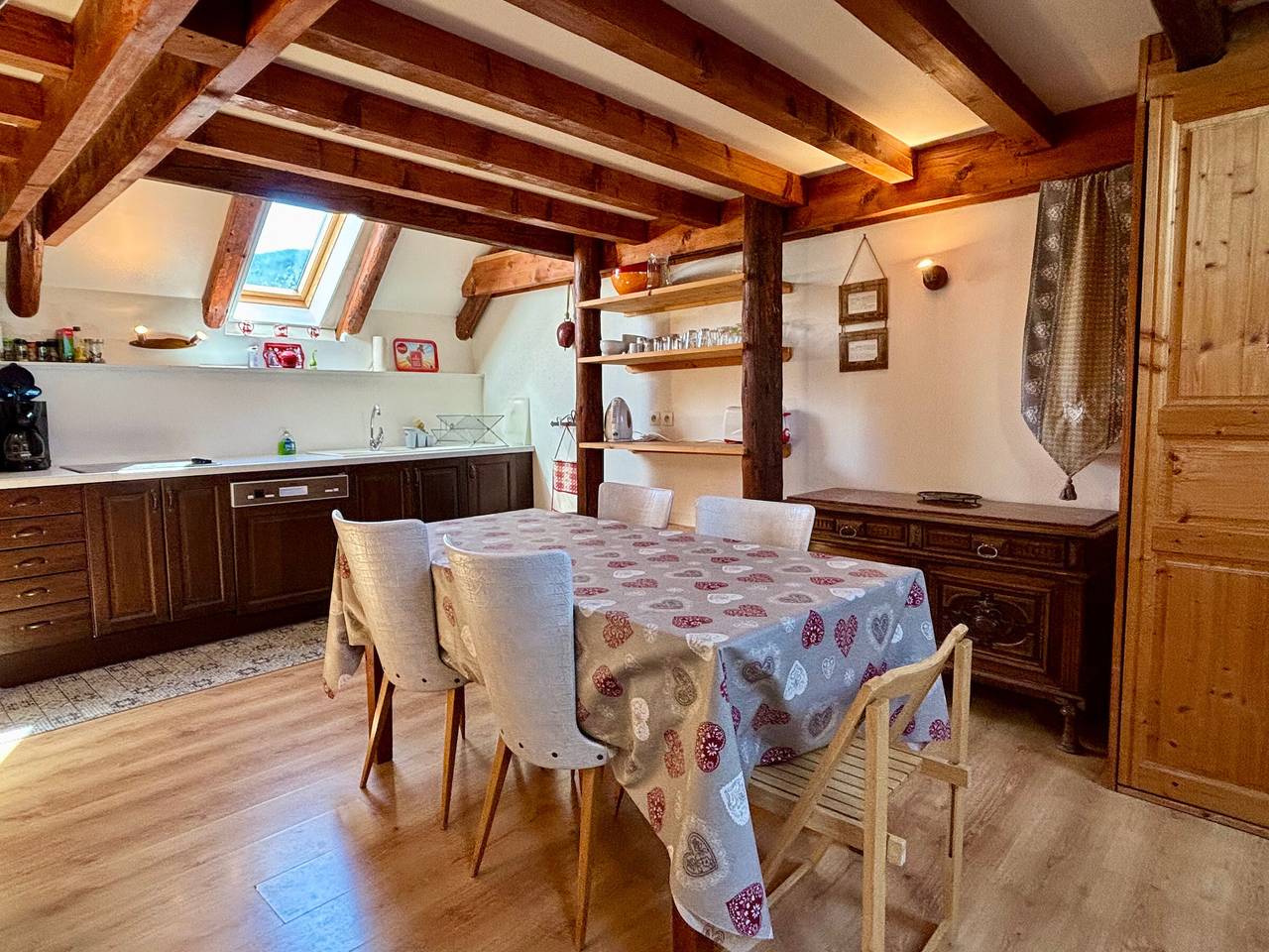 Appartement entier, Appartement duplex chaleureux - 6 pers. in Villard-de-Lans, Parc naturel régional du Vercors