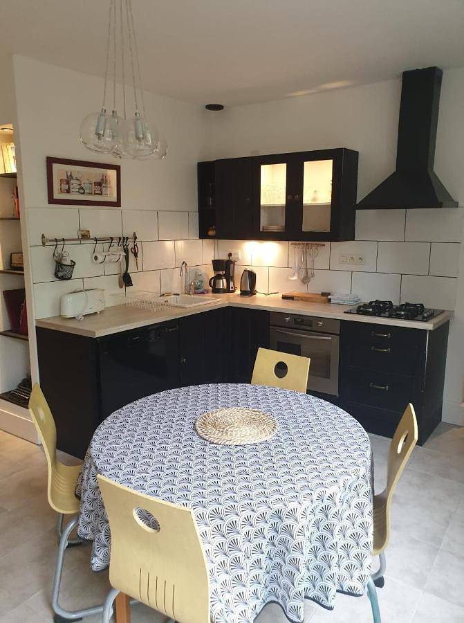 Gîte pour 4 personnes, avec terrasse, animaux acceptés à Bocal (récipient) - 3