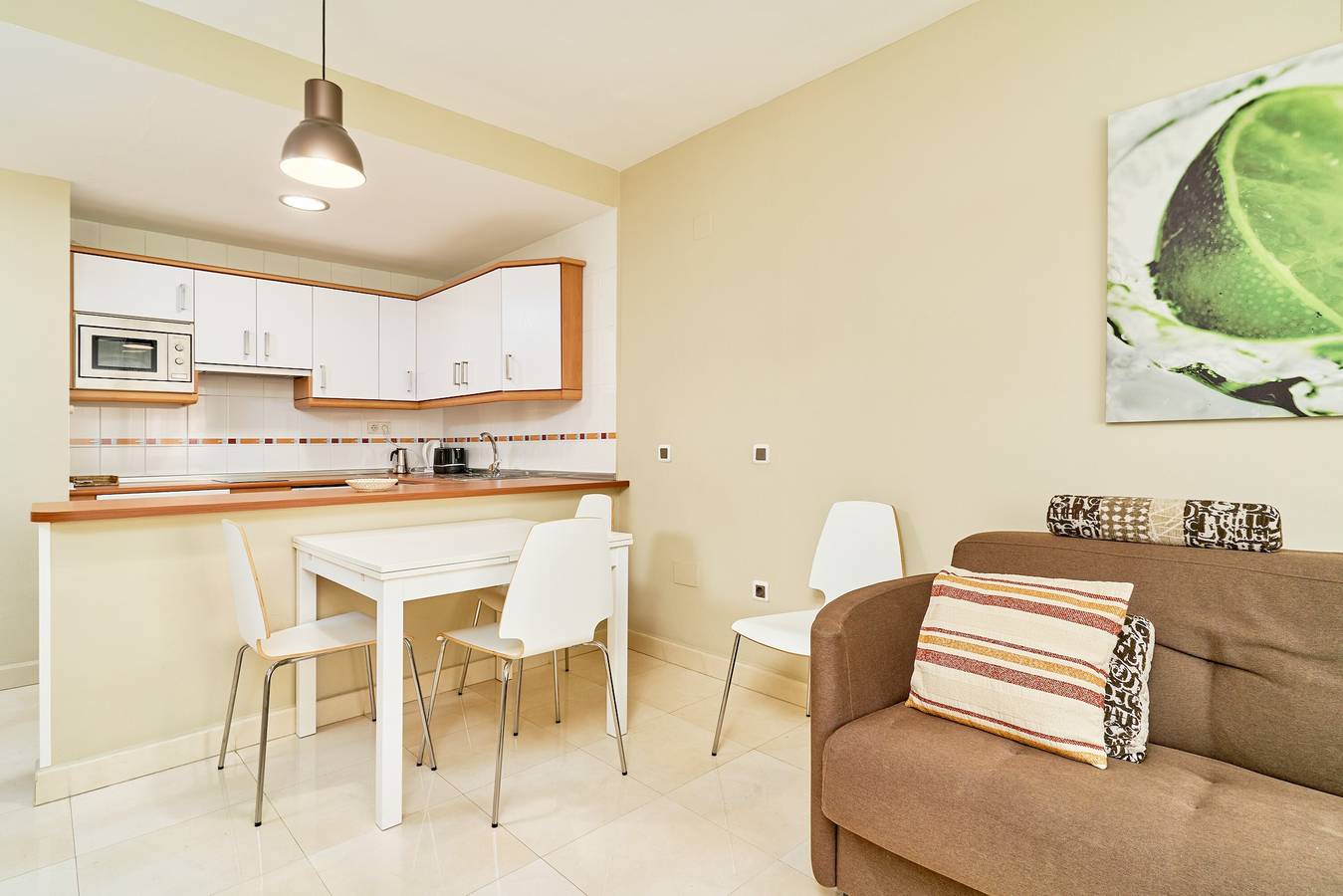 Apartamento entero, Apartamento 'Lolina Náutica' con balcón, Wi-Fi y aire acondicionado in Nerja, Cordillera Penibética