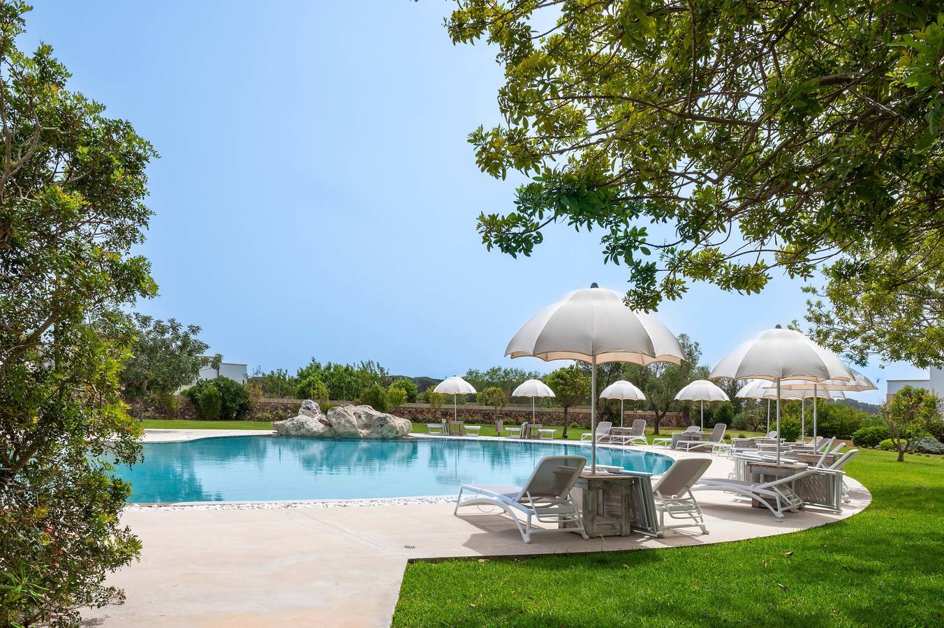 Appartamento intero, Appartamento 'Tenuta Vigna Corallo - Dalia' con piscina condivisa, Wi-Fi e aria condizionata in Baia dei Turchi, Otranto e dintorni