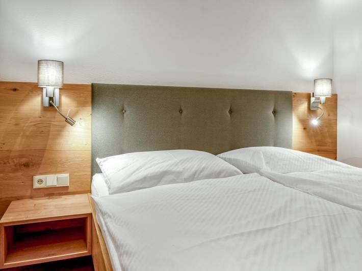 Ganze Wohnung, Idyllische Ferienwohnung, Garten und Bergblick in Loferer und Leoganger Steinberge, Sankt Jakob in Haus