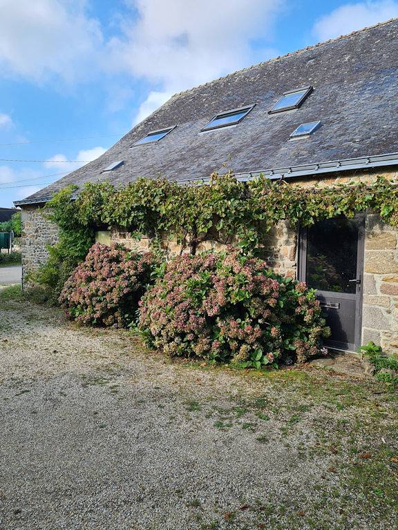 Chambres indépendantes dans une longère in Theix, Côte des Mégalithes