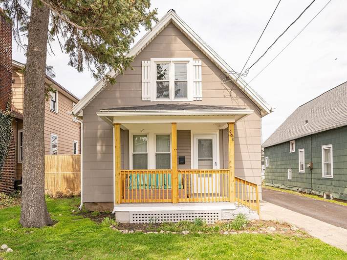 Vacation rental for 7 people, with yard and terrace in Rochester