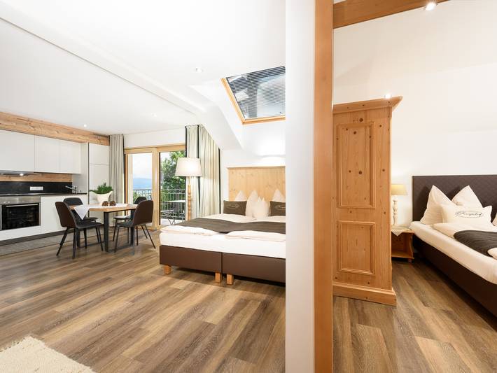 Ganze Ferienwohnung, Appartement  4b "Felsgeschichten" in Innsbruck, Innsbruck Land