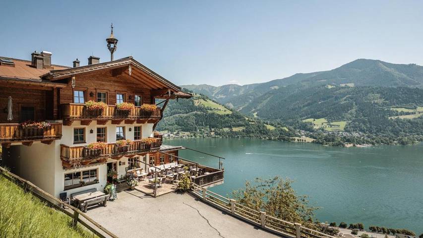 BnB für 6 Personen, mit Garten und Ausblick sowie Terrasse in Zell am See - 2