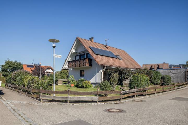Apartment 'Fewo Relax' with Balcony and Wi-Fi