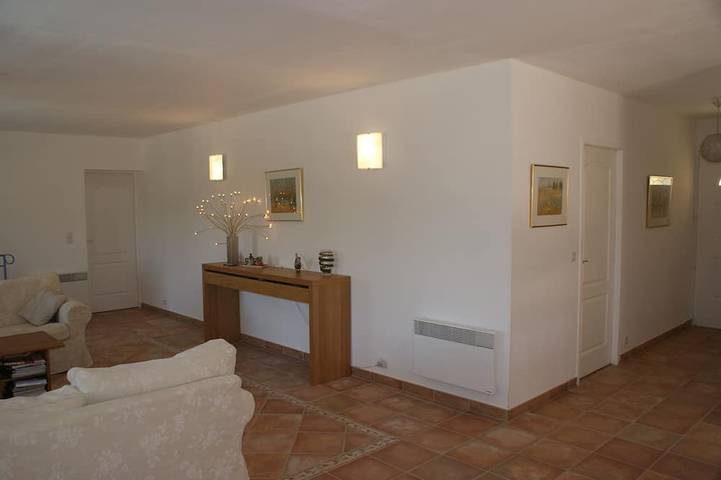 Magnifique villa au calme avec grande piscine - 5 chambres -  3 salles d'eau. in Vidauban, Région de Draguignan