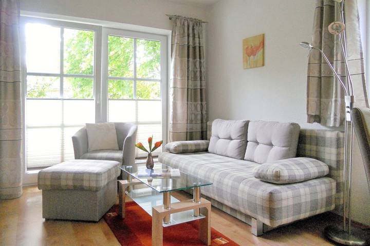 Ferienwohnung für 2 Personen, mit Terrasse und Sauna sowie Garten - 1