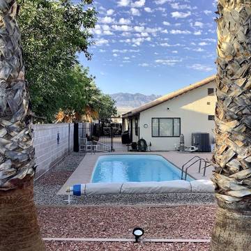 Log Cabin for 8 People in Mesquite, Grand Canyon National Park, Photo 4