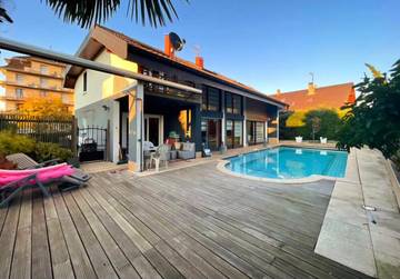 Gîte pour 8 personnes, avec jardin ainsi que piscine et jacuzzi à Maxilly-sur-Léman