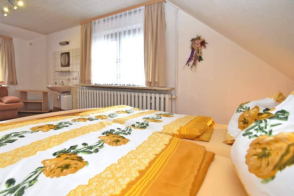 Ganze Wohnung, Ruhiger Aufenthalt mit Garten in Frauenwald, Rennsteig