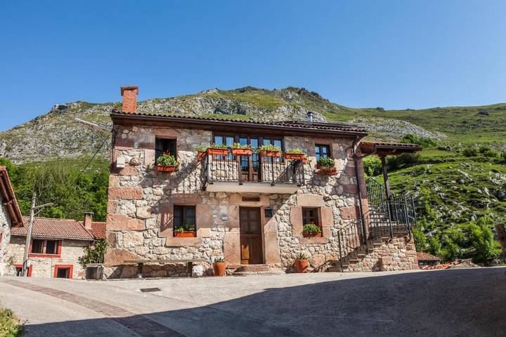 Apartamento de vacaciones para 4 personas, con Terraza y Vistas en Parque Nacional de Los Picos de Europa