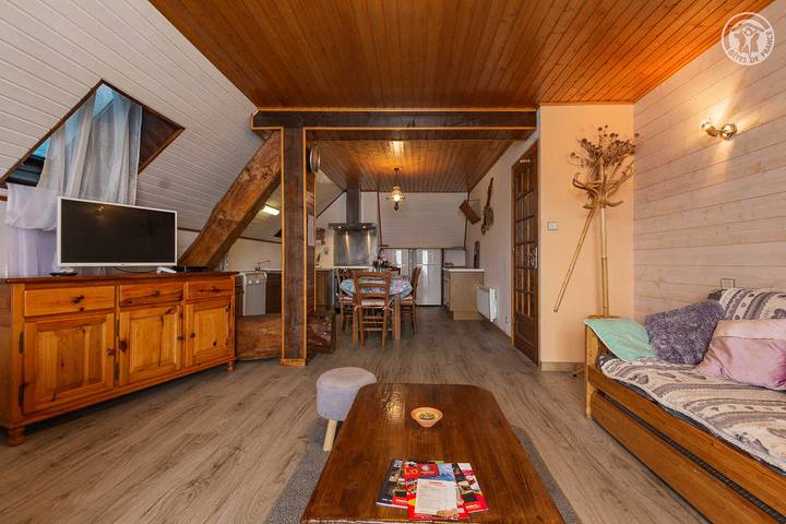 Gîte pour 6 personnes, avec terrasse à Saint-Jean-d'Arves - 4