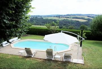 Villa pour 12 personnes, avec balcon et piscine dans l' Aveyron