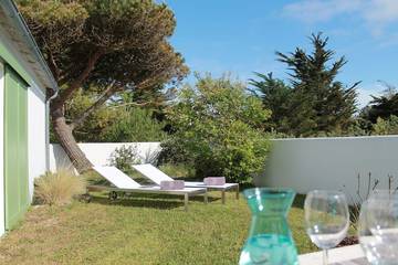 Location de vacances pour 10 personnes, avec jardin dans Plage Du Gros Jonc Le Bois Plage En Re