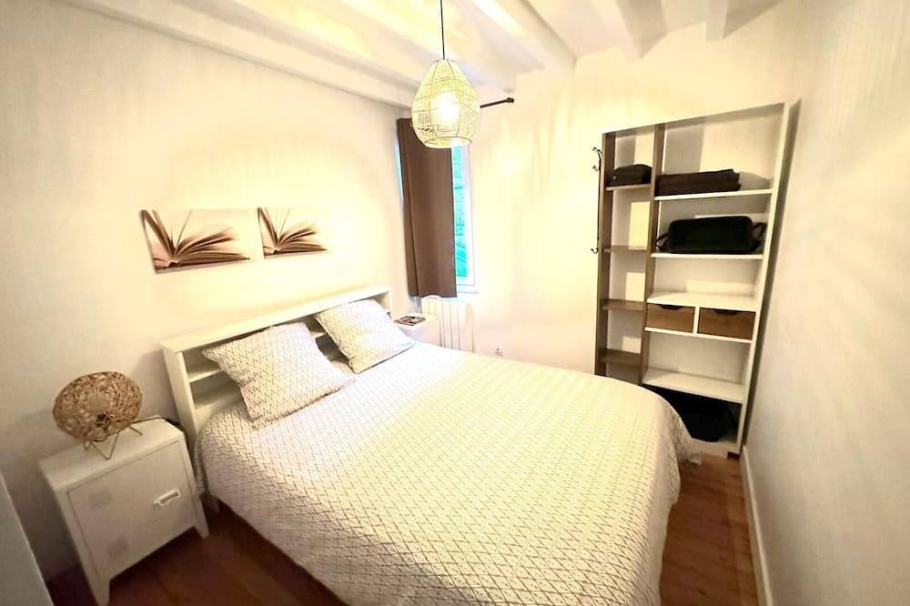 Small house with courtyard on market square in town center in Deauville, Lisieux und Umgebung