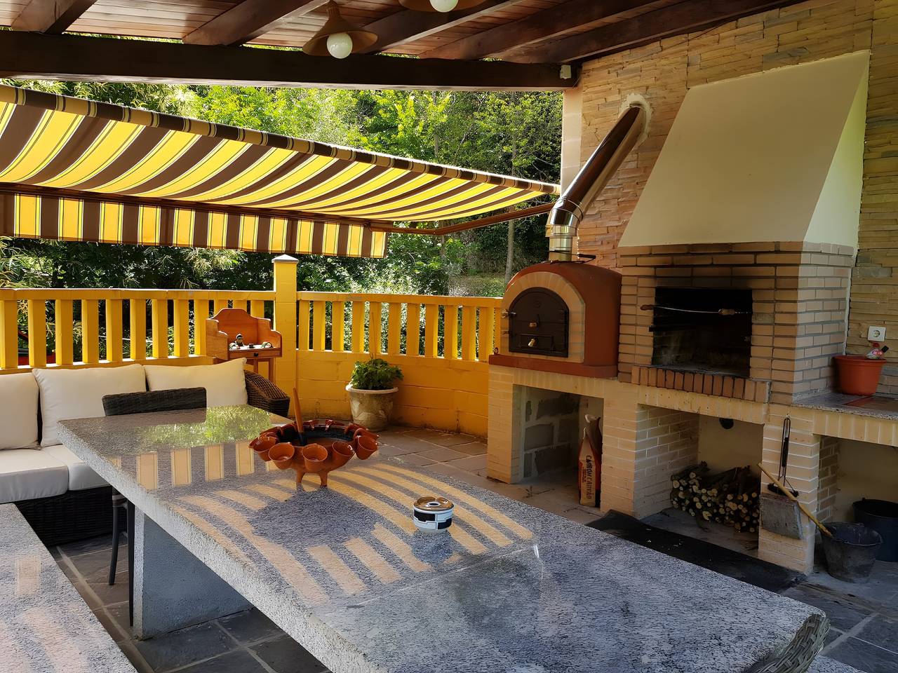 Casa Rural Villasol – Maison traditionnelle avec jardin, piscine et jacuzzi à Ozuela in Ponferrada, El Bierzo