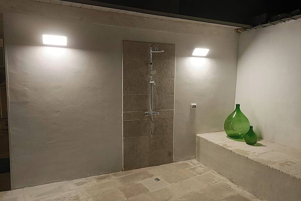 Stunning exclusive Villa with Pool surrounded by nature, pets allowed in Noci, Region de Bari